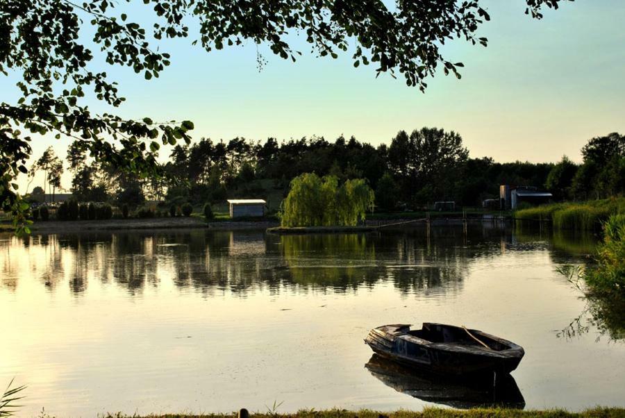 Agrowczasy Nad Stawem Villa Gartatowice Eksteriør bilde